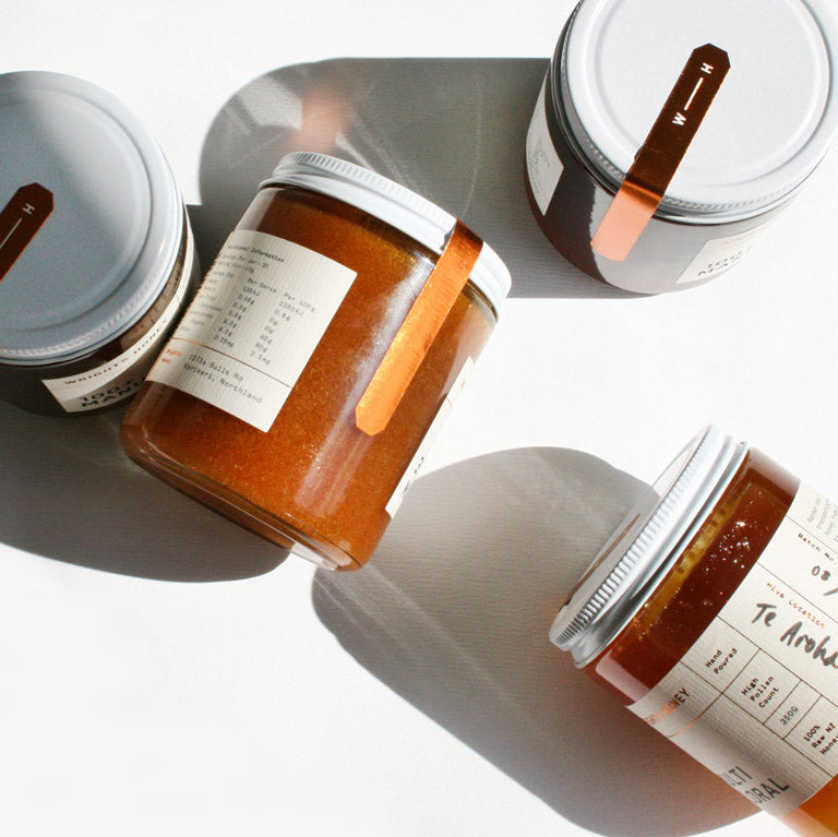 Manuka Blend Honey image 6